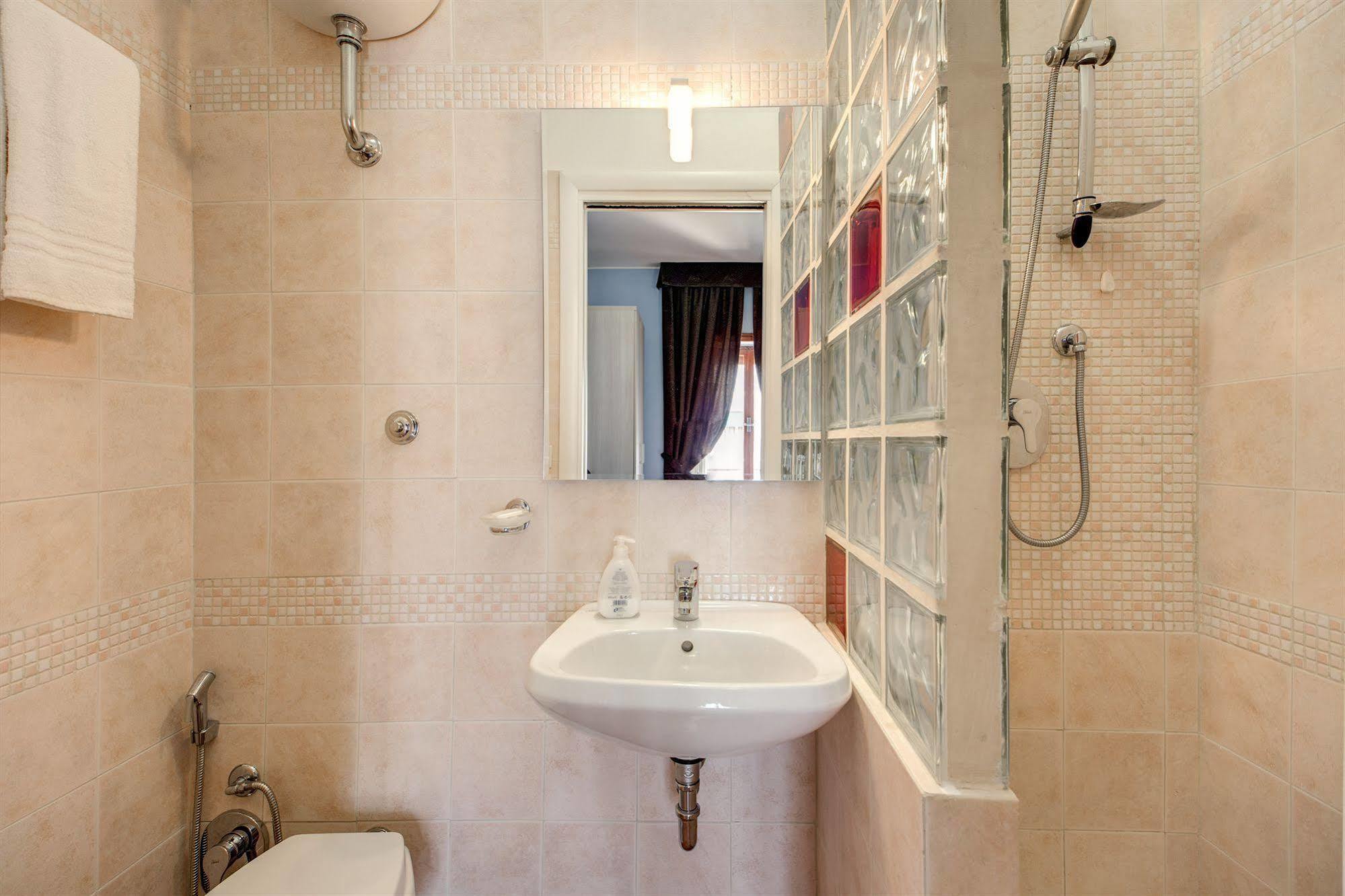 Domus Cornelia Bed & Breakfast Roma Dış mekan fotoğraf